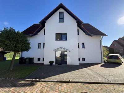 Wohn(t)raum mit Gartenanteil  und  Sonnenterrasse: 3 ZKB in begehrter 4er-WEG in Holzhausen