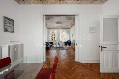 Großzügige Altbauwohnung in begehrter Lage von HH-Harvestehude