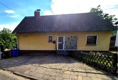 Freistehendes gepflegtes Einfamilienhaus in Sulzbachtal – sofort bezugsbereit in ruhiger Lage