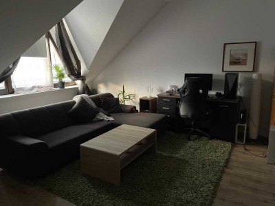 Sonniges DG in Wassernähe!