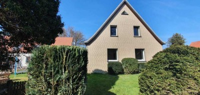 WOHNEN AM WESTLICHEN STADTRAND VON MINDEN
VERMIETUNG EINER RENOVIERTEN 2 ZIMMER - WOHNUNG