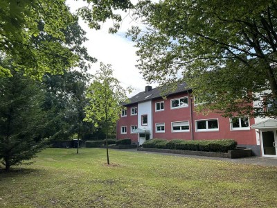VON PRIVAT * Modernisierte 5-Zimmer-Wohnung mit Einbauküche in Bonn-Hochkreuz
