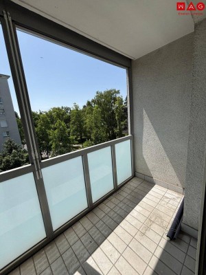 1-Raum-Wohnung mit Loggia in der beliebten Muldenstraße! Ab sofort!