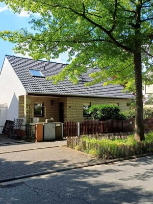 Exklusives Einfamilienhaus mit Carport