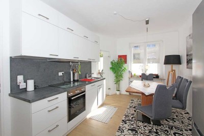 Ideal für Business-WG, Expatriates! Möblierte 2,5-Zimmer-Wohnung in Freimann