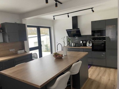 Modernes Einfamilienhaus mit großem Garten in  Detmold-Heidenoldendorf zu verkaufen