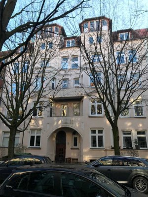 4-Zimmeraltbauwohnung in der wunderschönen Goebenstr. in der List zu vermieten