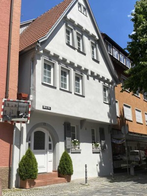 Reserviert - Schöne 3-Zimmer-Wohnung im Herzen der Esslinger Altstadt