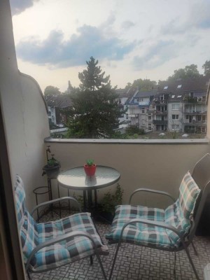 Gemütliche 2 Zimmerwohnung mit Balkon am Oberbilker Markt