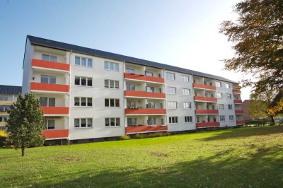 Helle 3 Zimmer Wohnung mit sonnigem Balkon