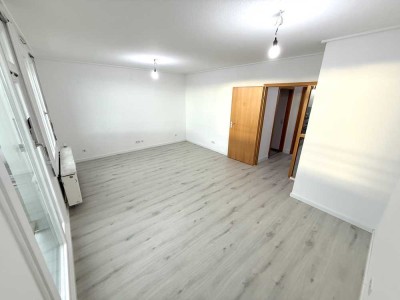 Moderne 2-Zi. Wohnung mit zwei Balkonen & Garage in Sindelfingen