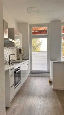 Einzigartige möblierte 3-Raum-Wohnung mit 15m²-Balkon im Hochparterre