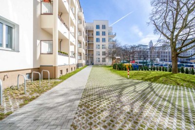 � Bezugsfrei ab sofort – � 0172-326 11 93 – Helle Maisonette im Neubauviertel Friedrichshain