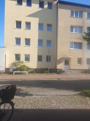 frisch sanierte 4-Raum Wohnung im Erdgeschoß im schönen Gingst ab sofort zu vermieten ! NEU