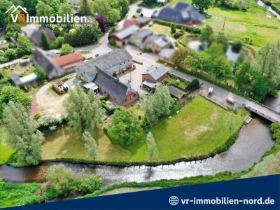 Der Traum vom eigenen Resthof: viel Platz, Pferdestallungen & 3-Mietwohnungen direkt an der Treene