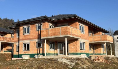 Neubauwohnung mit toller Terrasse und Eigengarten