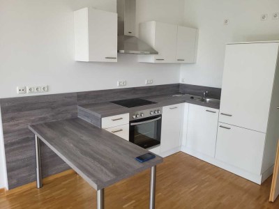 Exklusive neuwertige 2-Raum-Wohnung mit Einbauküche und großem Balkom