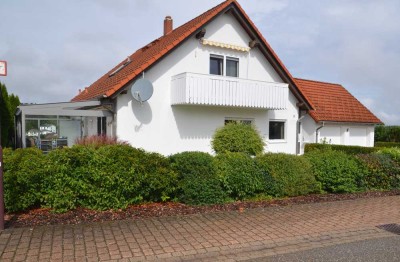 Reserviert - Freistehendes Wohnhaus mit Garten