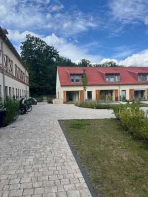 Haus mit Garten und Grünblick, EBK, Parkett u.a. - Besichtigung am Samstag 18.10. / 14.00 Uhr