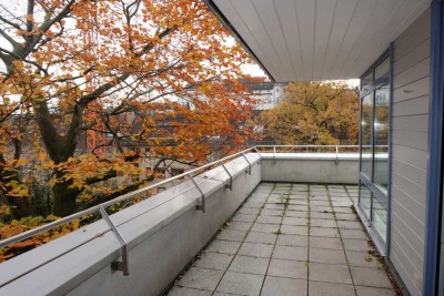 Sonnige 2-Raum-Penthouse-Wohnung mit umlaufender Terrasse in Hamburg Hohenfelde