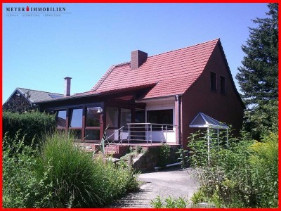 Viel Platz für die Familie, Gewerbe oder Hobby am grünen Stadtrand