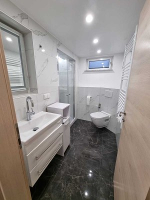 Helle, große 3 ZKB Soutterain Wohnung am Waldrand von Maxdorf. 86m2 mit großer Terasse im Grünen