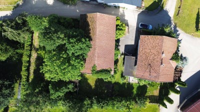 Renovierungsbedürftiges Haus mit Nebengebäude (kleines Sacherl) für Liebhaber mit handwerklichem Geschick