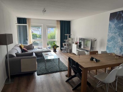 Schöne helle 3-ZW mit EBK und Balkon in Hailer ab 1.10.