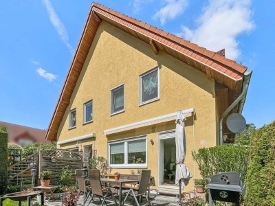 Schöne und sofort bezugsfertige Doppelhaushälfte in ruhiger und grüner Lage von Freital