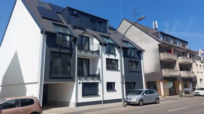 Erstbezug! Attraktive 83m² EG - Whg. mit Terrasse, Gäste WC, Parkplatz auf Wunsch/ E - Ladestation