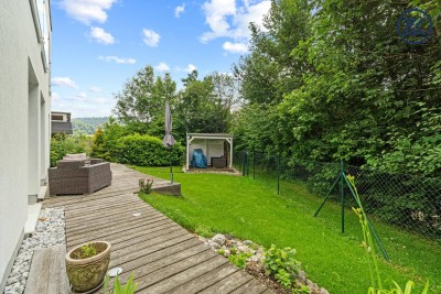 3 Zimmer Wohnung mit unglaublichen Garten in ruhiger Lage