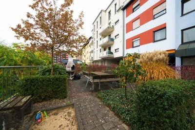 Wohnen am Stadtpark! Renovierte Wohnung mit Südbalkon im gepflegten Haus.