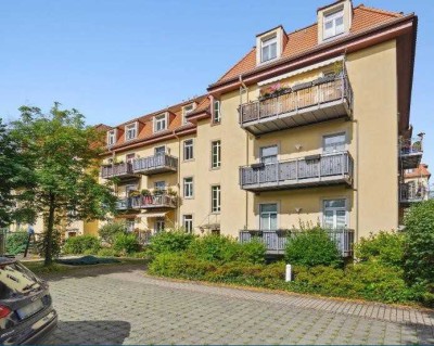 Single oder Pärchenwohnung in Dresden Trachau mit zwei Balkonen!