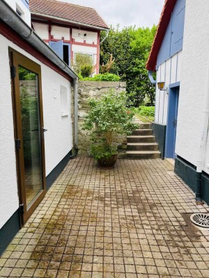 Zwei einzigartige Altstadthäuser mit herrlichem Blick über Idstein als Paket