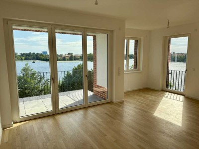 Exklusive Wohnung im 3. OG: Panorama Wasserblick, Wasserzugang und Einbauküche - Erstbezug im Neubau