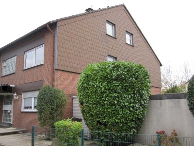 RE. -Quellberg ! ETW. in kl. Wohneinheit+ Balkon, 1 Garage + 1 Stellpl.", 82 m² Wfl., Bj. 1977.