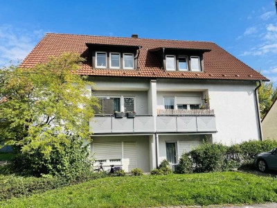 SOFORT BEZIEHBAR! Moderne, helle 2 Zimmer-Eigentumswohnung mit Einbauküche, sonnigem Balkon u. Kfz-