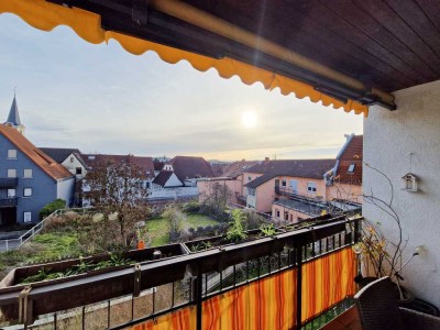 Zentrale 2-Zimmer-Wohnung mit Balkon und Tiefgaragenstellplatz