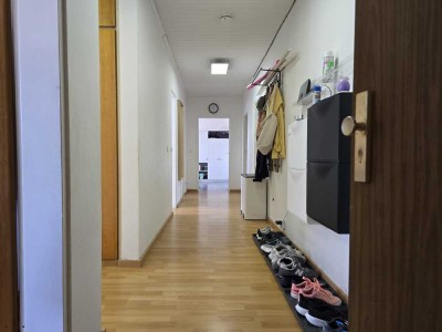 *LICHTDURCHFLUTETE*HELLE*SCHÖNE* 4-Zimmer-Wohnung in Offenbach am Main