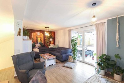 Moderne DHH mit eigenem Garten in Ortsrandlage von Velden!