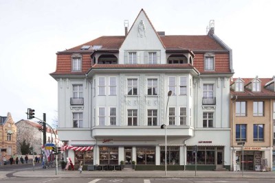 3-Zimmer-DG-Wohnung mit Dachterrasse in einem sanierten Altbau im Herzen von Potsdam-Babelsberg