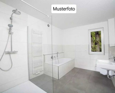 Erstbezug 2,5-Zi.-Penthouse-Wohnung in Kelsterbach