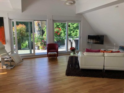 Exklusive 4-Zimmer-Penthousewohnung mit großer Dachterrasse und Blick auf die Burg Frauenstein