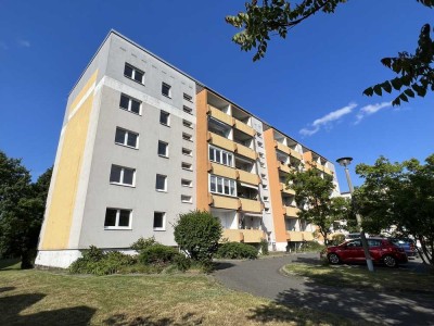 Schöne helle 3-Raum-Wohnung mit 60 m² im 2. OG - hier können Sie es sich gemütlich machen!