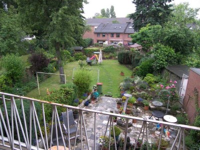 Helle 2,5 Raum-Wohnung mit Balkon und Blick ins Grüne