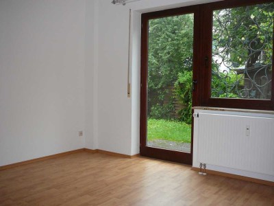 Schöne 2 1/2 Zimmer Wohnung, ruhig und zentral