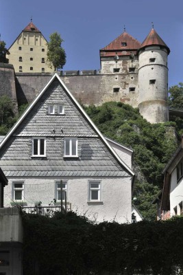 Zauberhafte 2-Z-Whg. mit luxuriöser Ausstattung in Denkmal (17. Jh.) unterm Schloss in HDH / FuZo