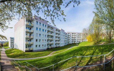 helle Etagenwohnung mit Balkon