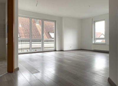 Schöne 4 Zimmerwohnung im 1.OG mit hochwertiger, neuer Einbauküche im Stadtkern von Sindelfingen