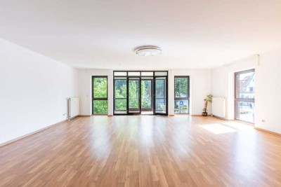 Ruhige Lage trifft Großzügigkeit – 3-Zimmer-Wohnung mit Wintergarten und Top-Anbindung